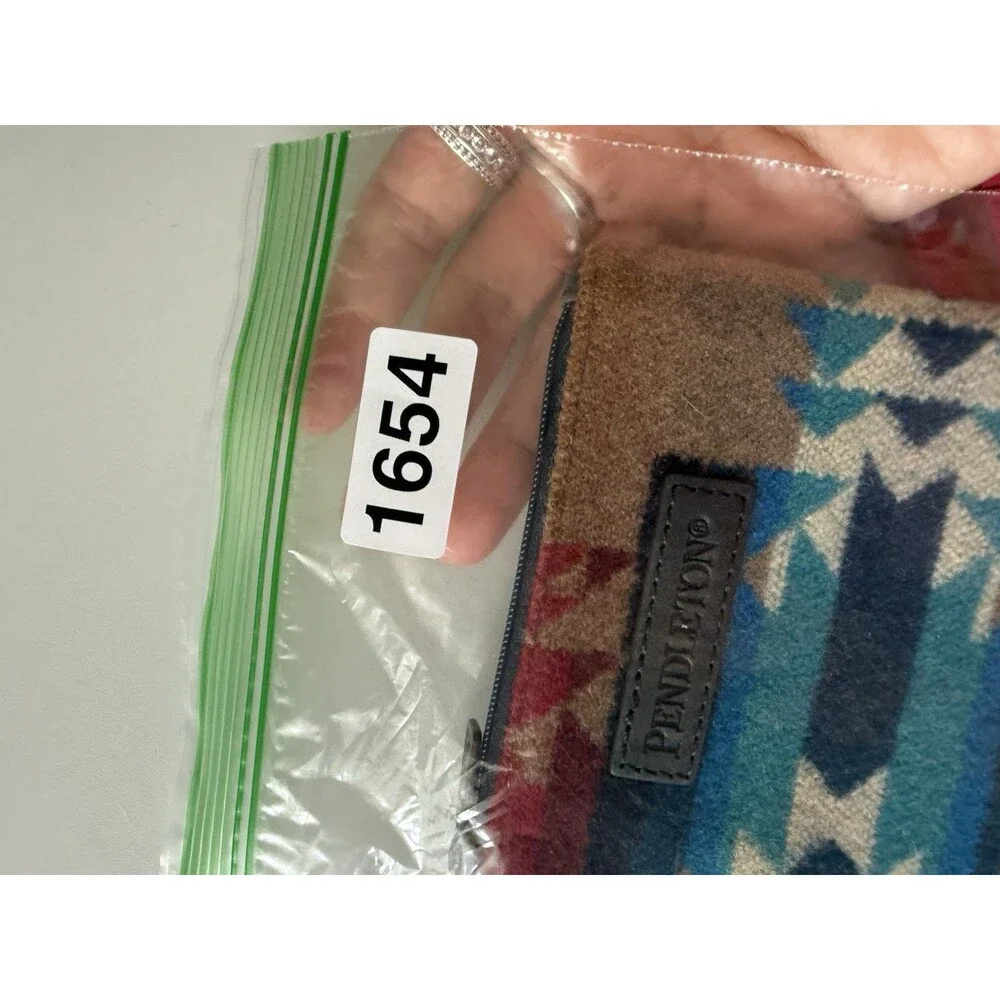 Pendleton Zipper Wallet Pouch Bag Coin Purse Native American Wool Southwestern